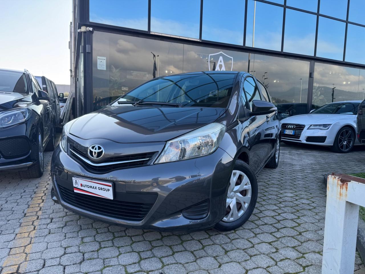 Toyota Yaris 1.0 5 porte Lounge