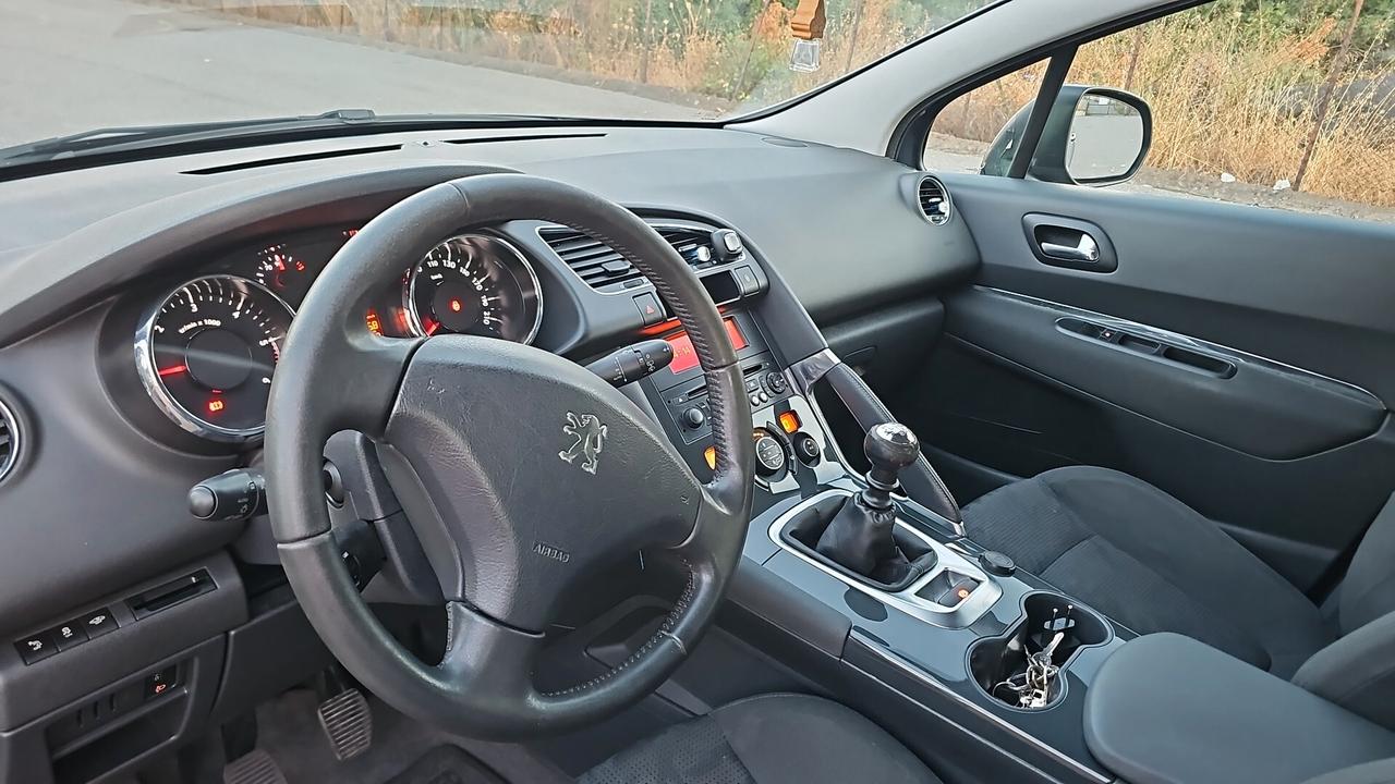 Peugeot 3008 1.6 HDi 115CV