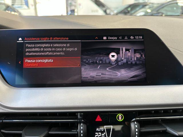 BMW 116 d 5p. Business Advantage Auto - 17"M - Carplay-IVA