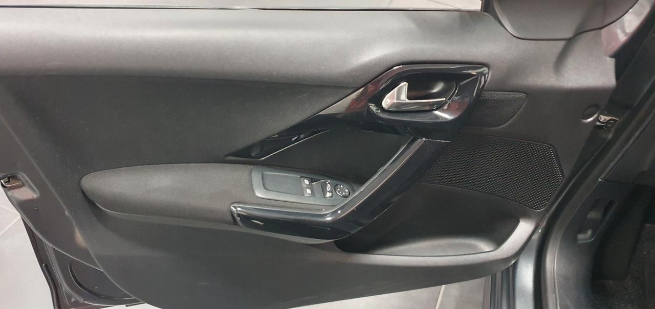 Peugeot 208 HDi 75cv Active