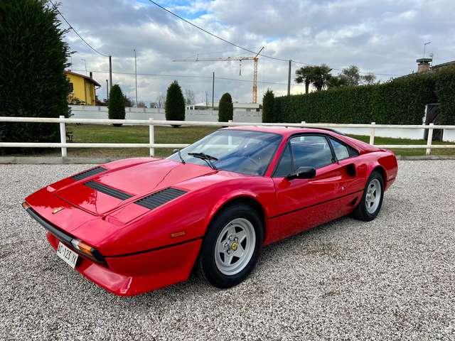 Ferrari 208 2.0 turbo GTB 220cv