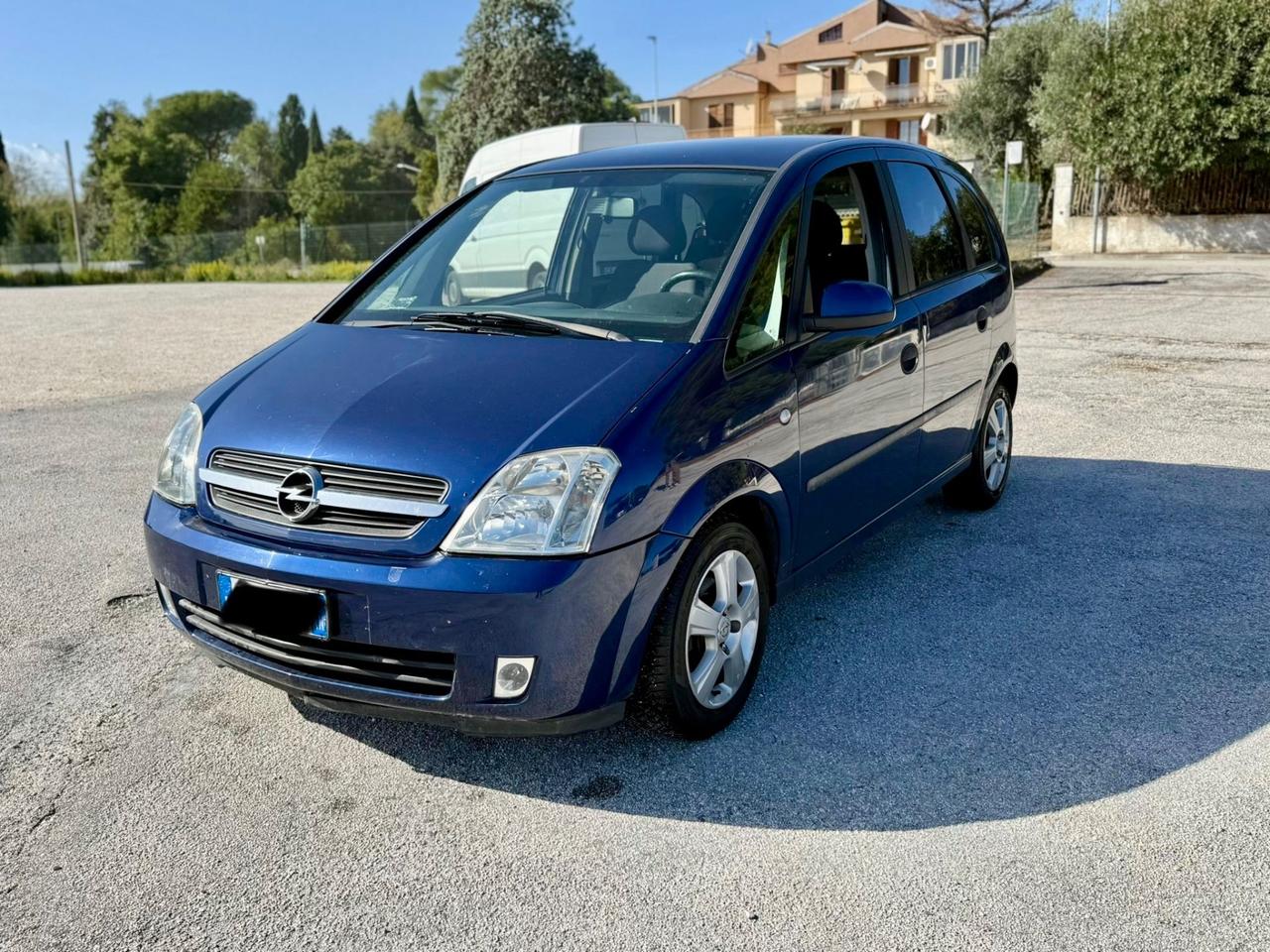 Opel Meriva 1.4 Benzina neopatentati uniproprietario