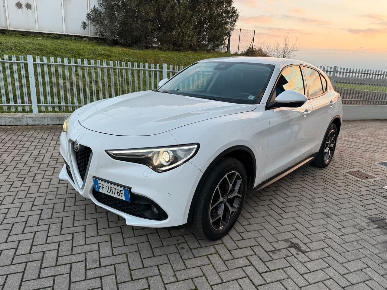 Alfa Romeo Stelvio 2.2 Turbodiesel 210 CV AT8 Q4 Business