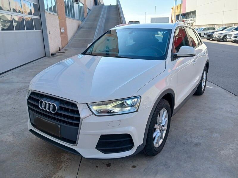 Audi Q3 2.0 TDI 120 CV Young