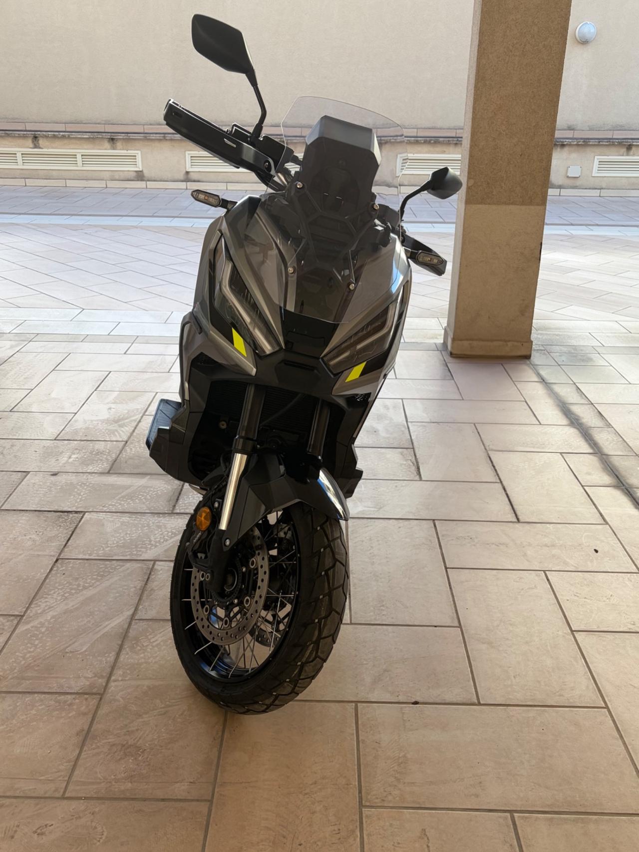 Honda X-ADV 750 X adv
