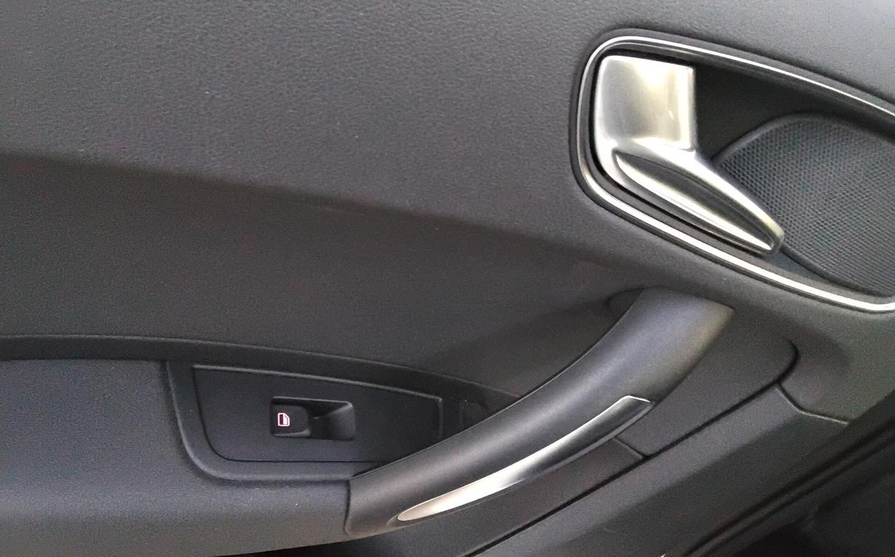 Audi A1 1.2 TFSI S line edition