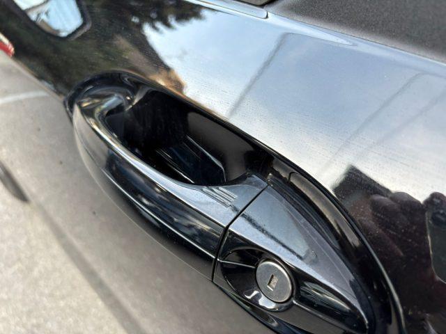 FORD Tourneo Courier 1.0 EcoBoost Powershift Titanium