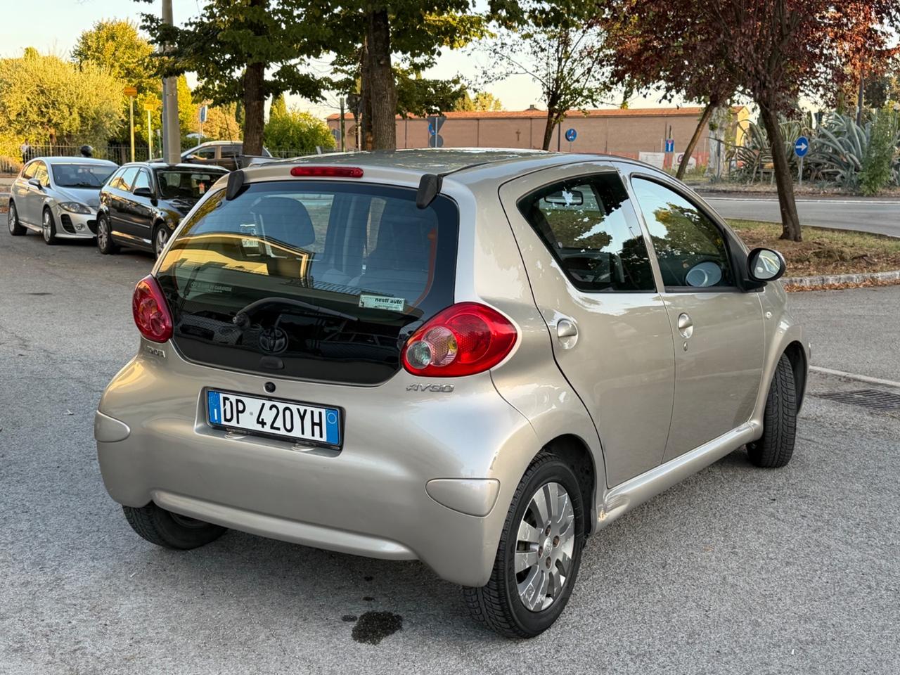 Toyota Aygo 1.0 12V VVT-i 5 porte Sol
