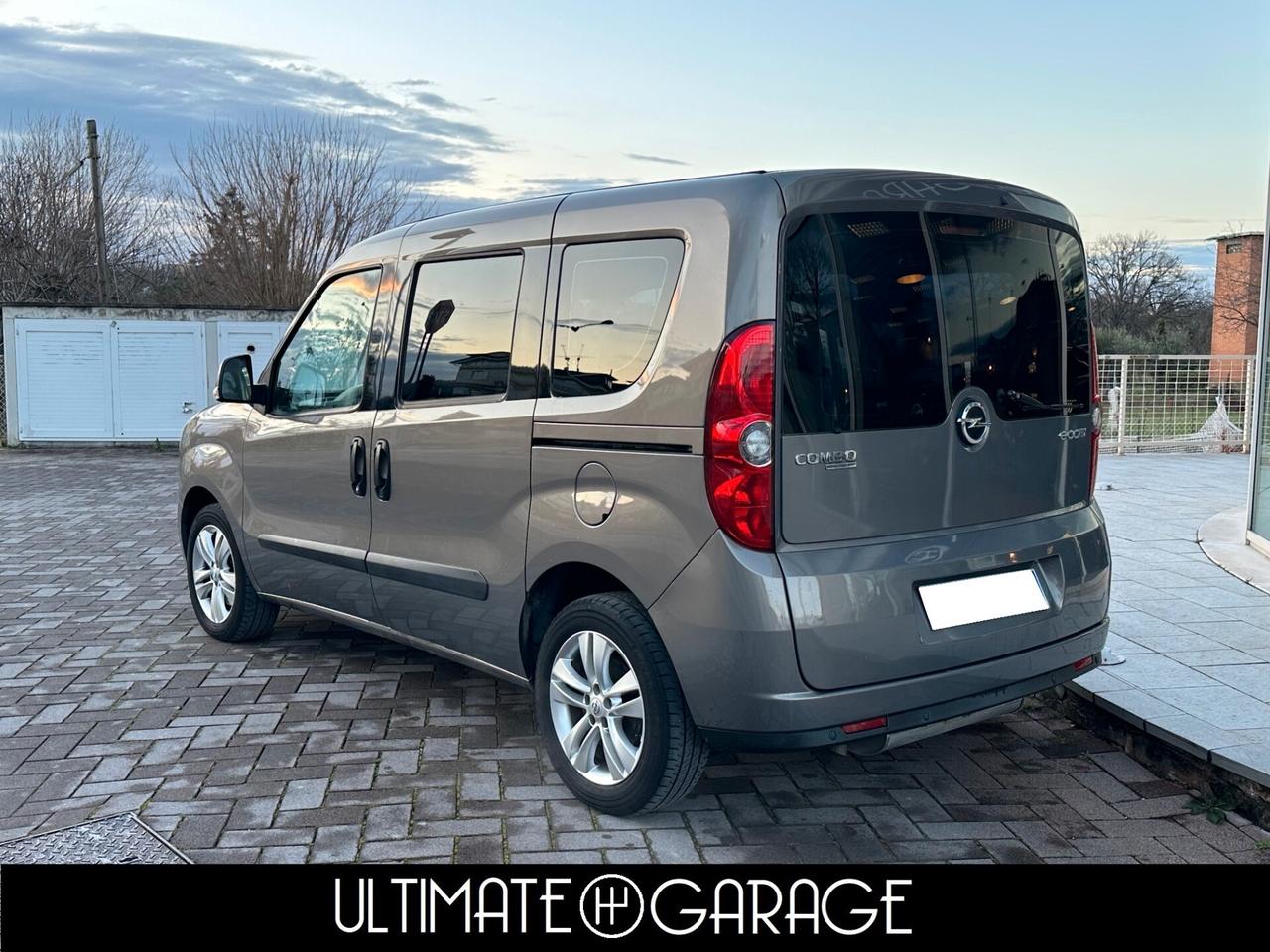 Opel Combo 1.4 Turbo EcoM 120CV PC-TN Cosmo