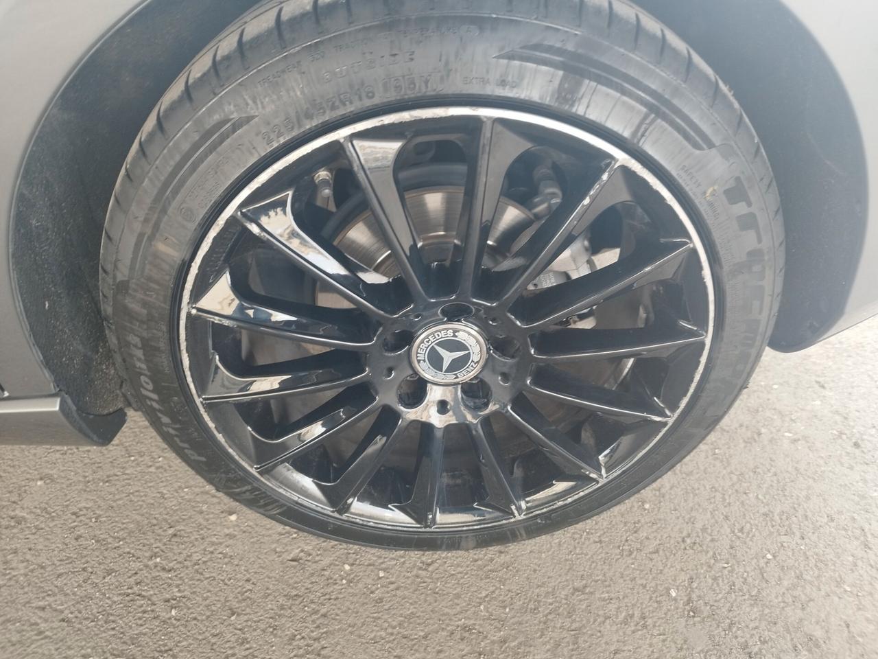 Mercedes-benz B 180 Classe 180D AUTOMATIC BUSINESS EXTRA