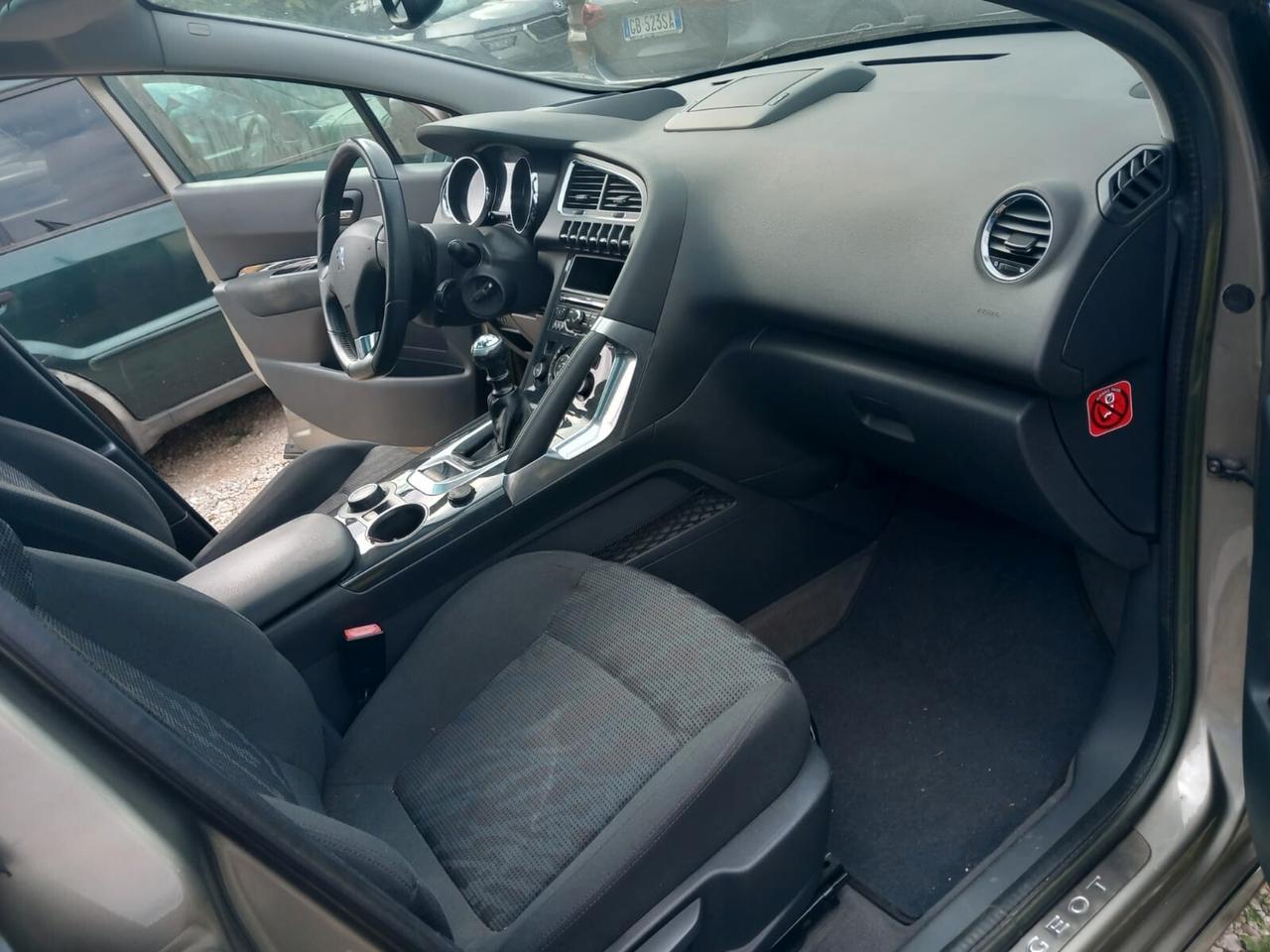 Peugeot 3008 BlueHDi 120 EAT6 S&S Business