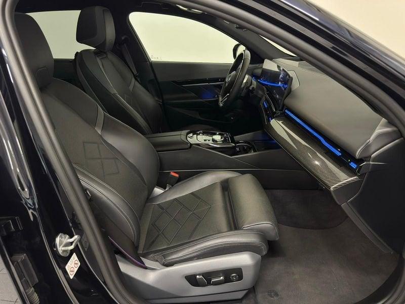 BMW Serie 5 530e sDrive M Sport Pro | TETTO PANORAM. | IVA ESPOSTA