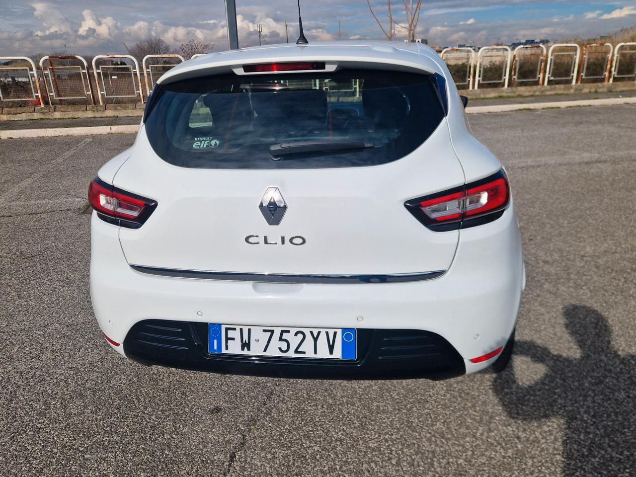 Renault Clio TCe 90cv GPL 5p Moschino Zen