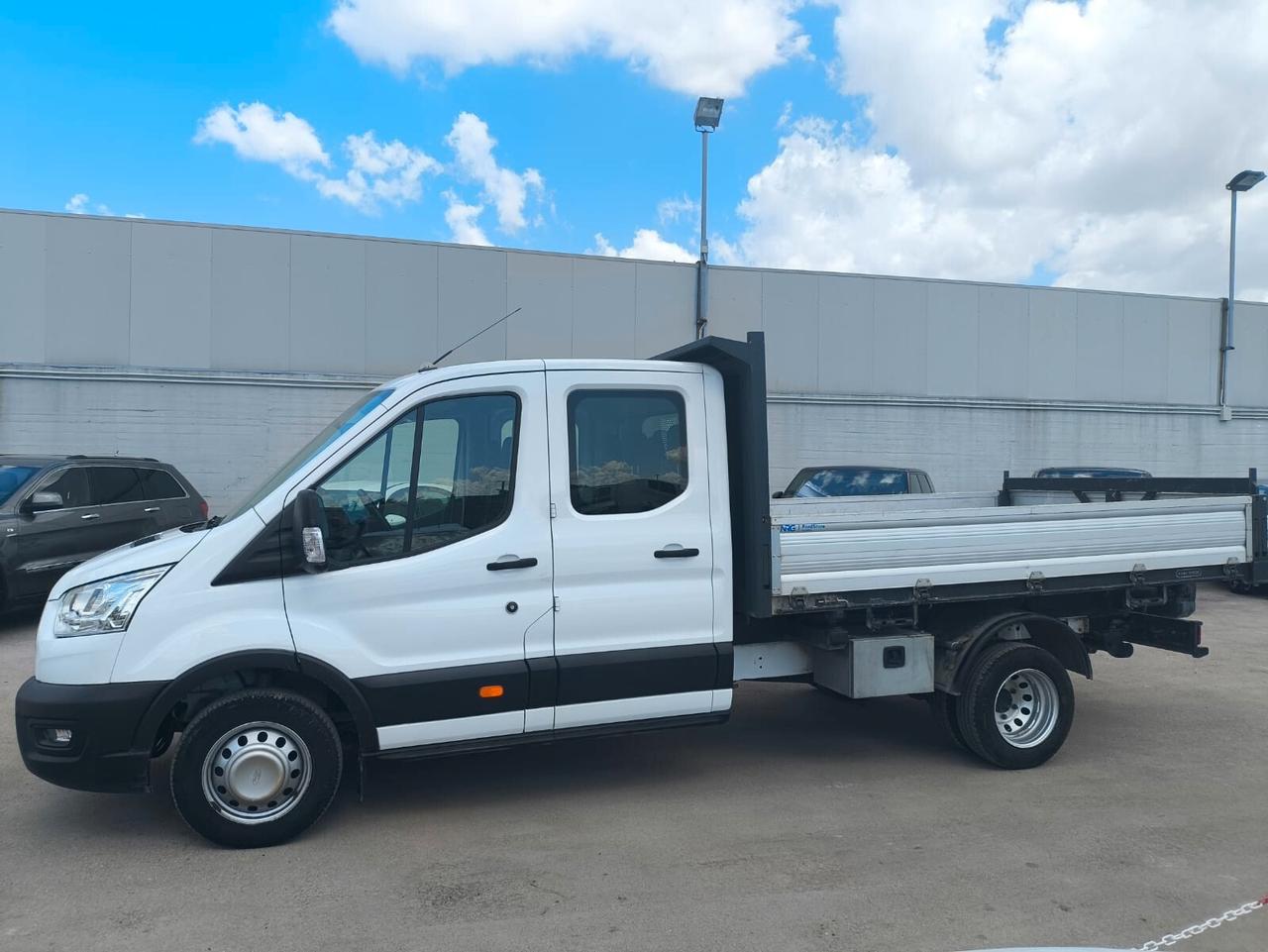 FORD TRANSIT 7 POSTI RIBALTABILE TRILATERALE RIF:4925