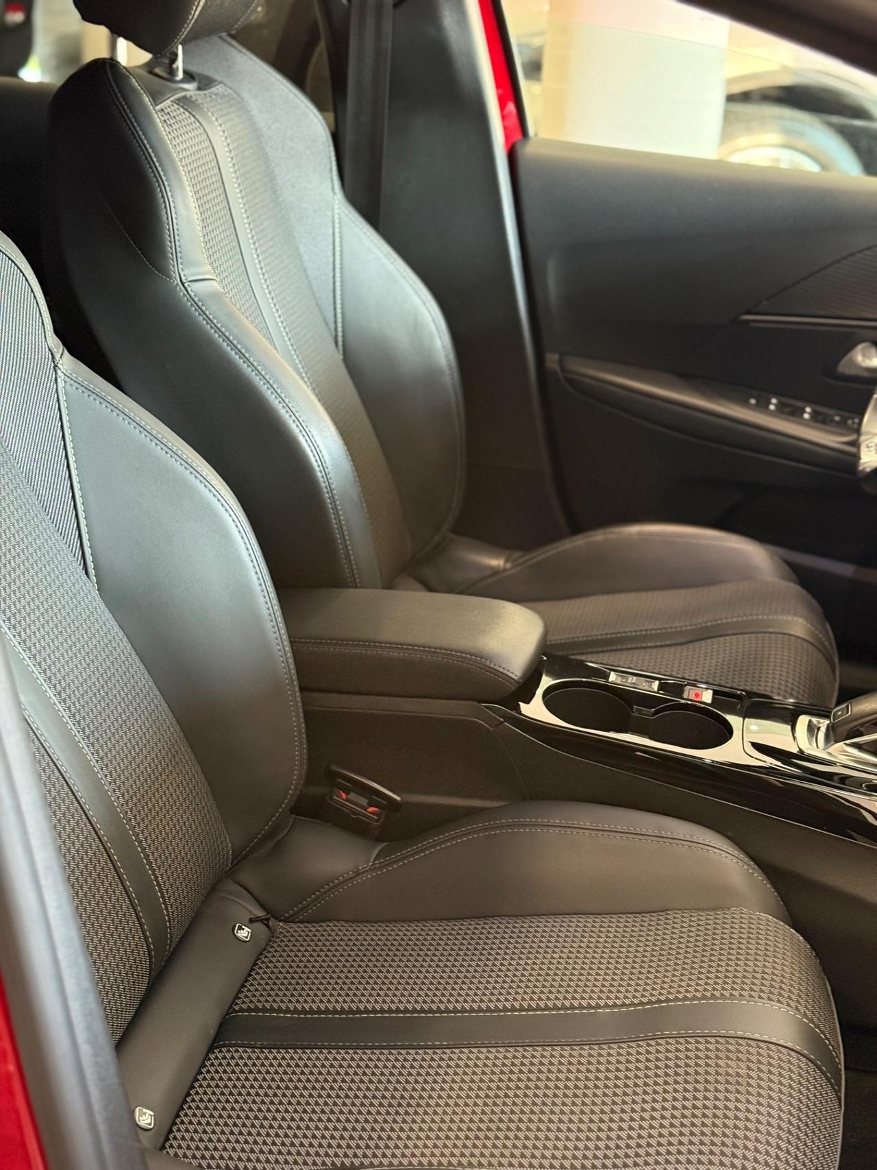 Peugeot 208 PureTech 100 Stop&Start EAT8 5 porte GT