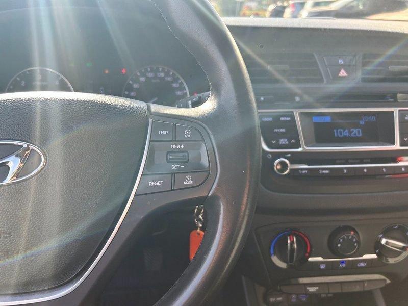 Hyundai i20 1.1 CRDi 12V 5P PER NEOPAT-GARANZIA-KM CERTIFIC