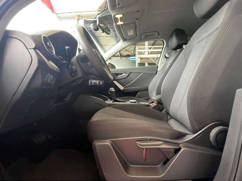 Audi Q2 2.0 30 TDI BUSINESS S TRONIC