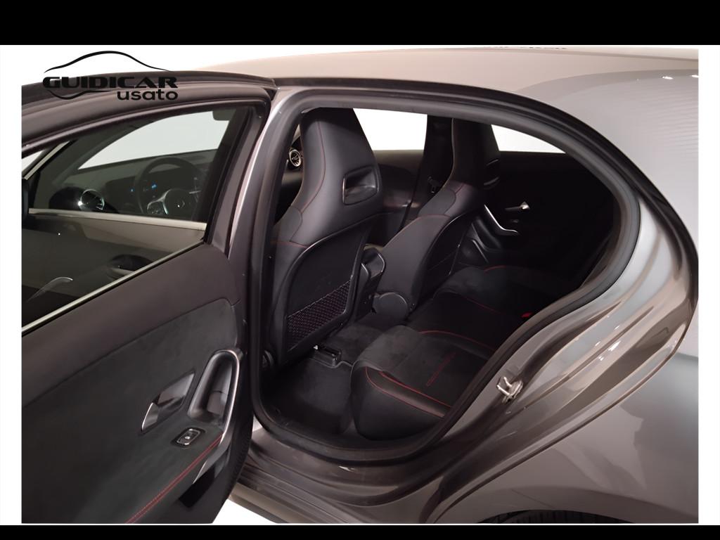 Mercedes-Benz Classe A - W177 2018 - A 200 d Premium 4matic auto