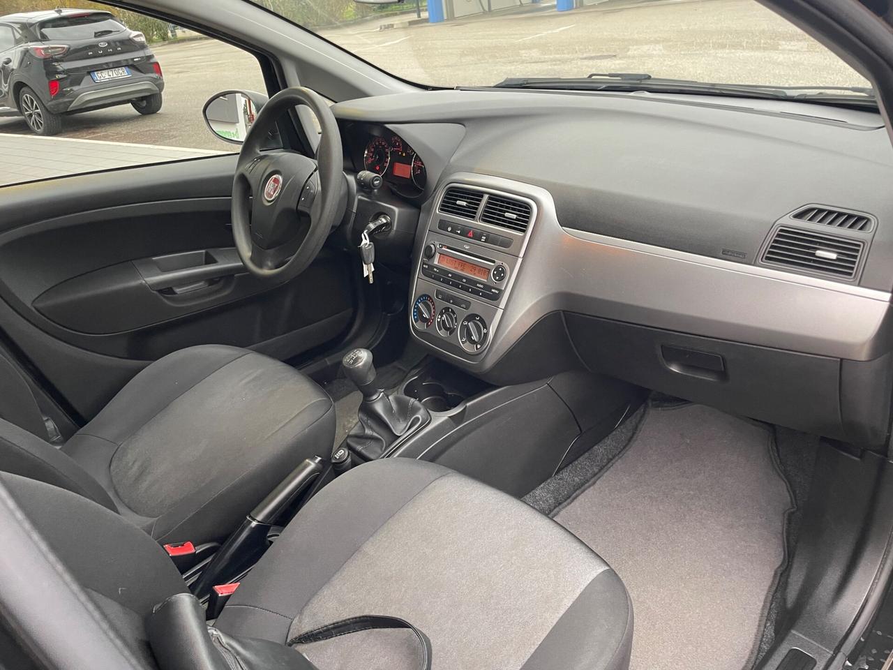 Fiat Punto 1.3 MJT anno 2014 ok per neo patentati