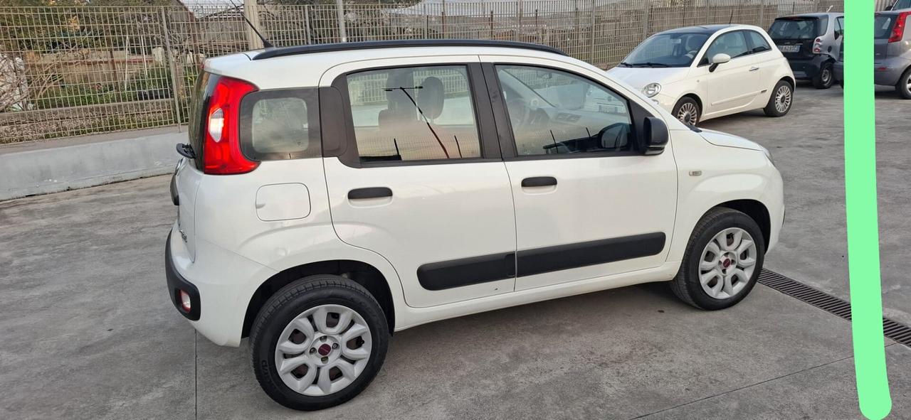 Fiat Panda 0.9 TwinAir Turbo Natural Power Lounge