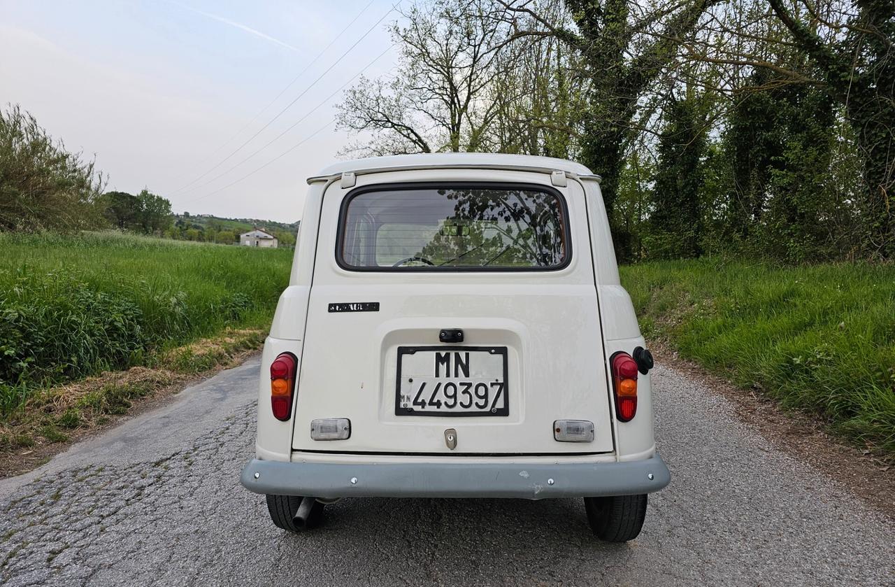 Renault 4 TL 950