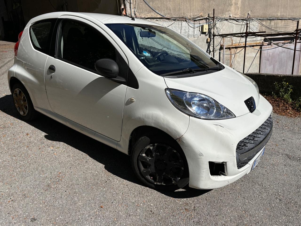 Peugeot 107 1.0 68CV 3p. Desir adatta per neopatentati