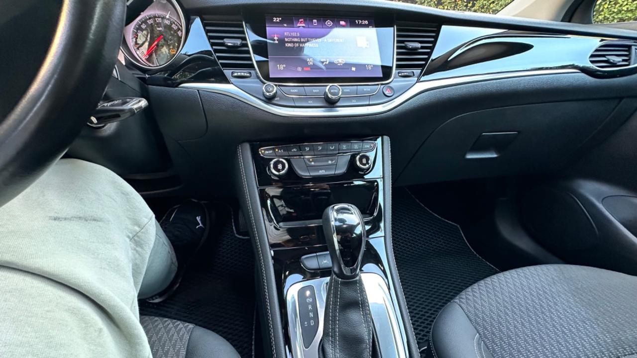 Opel Astra 1.6 CDTi 136CV.EURO6b.cambio automatico