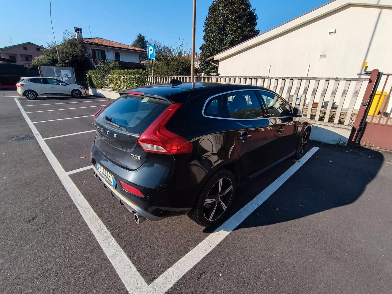 Volvo V40 D3 R-design