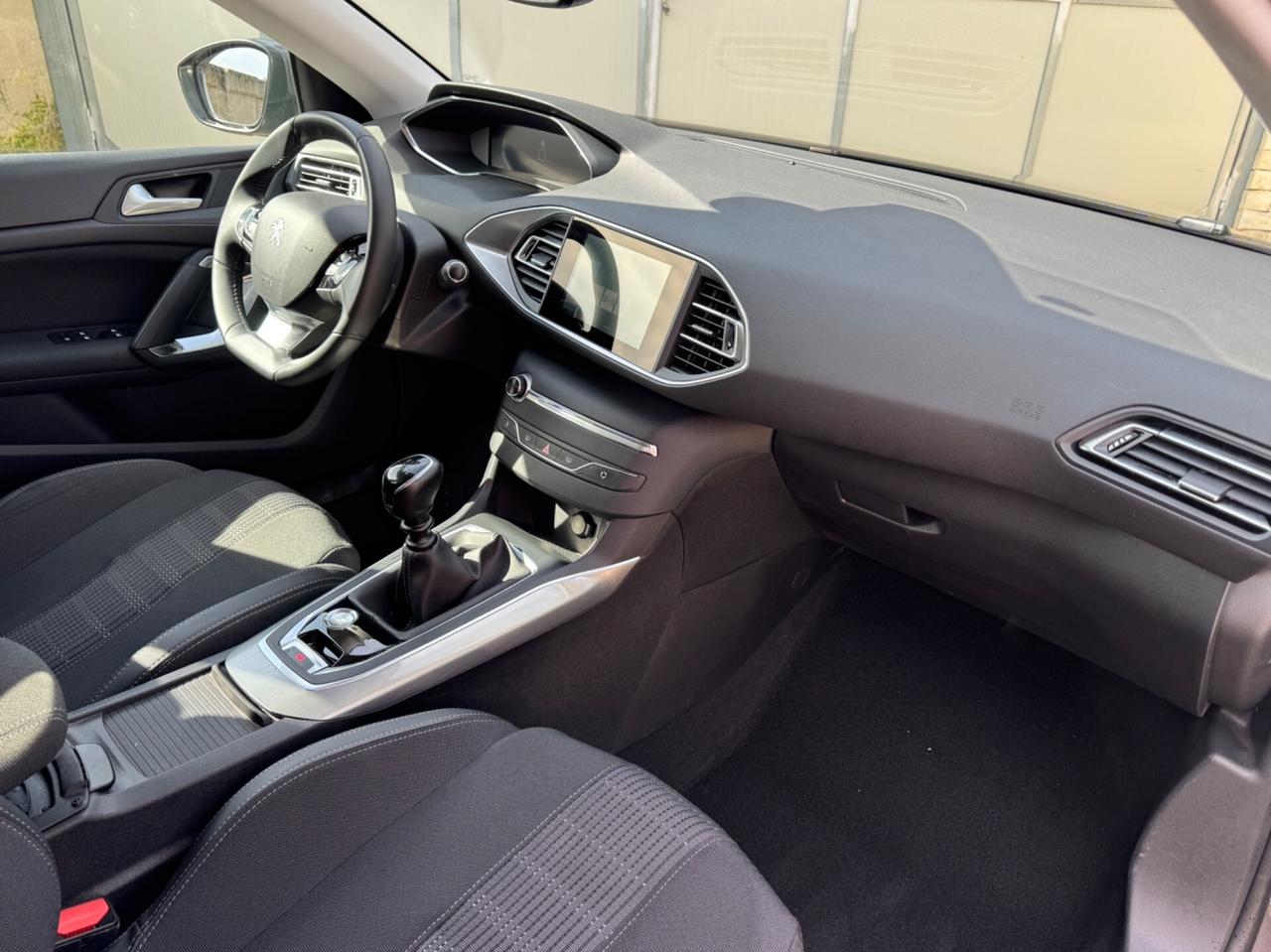 Peugeot 308 BlueHDi 130 SW Allure PACK