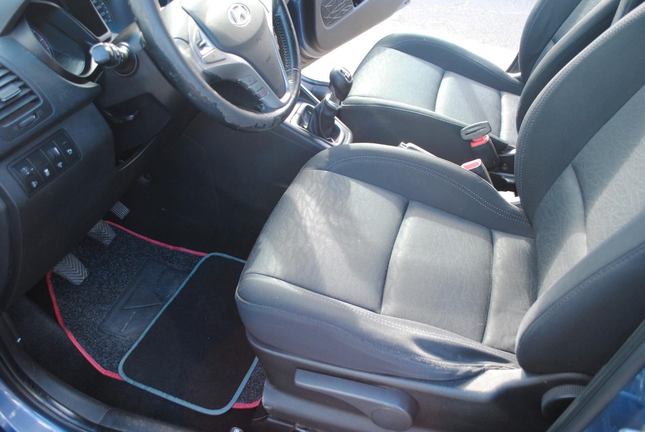 HYUNDAI IX20 CRDI 90 CV OK NEOPATENTATI