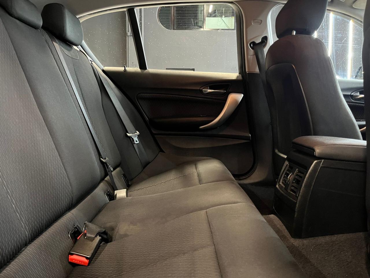 Bmw 116d 5p. Urban OK NEOPATENTATI