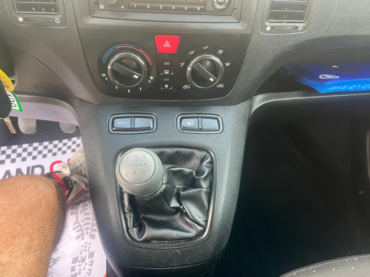 Fiat Idea 1.4 Dynamic Gpl Unipro 2012