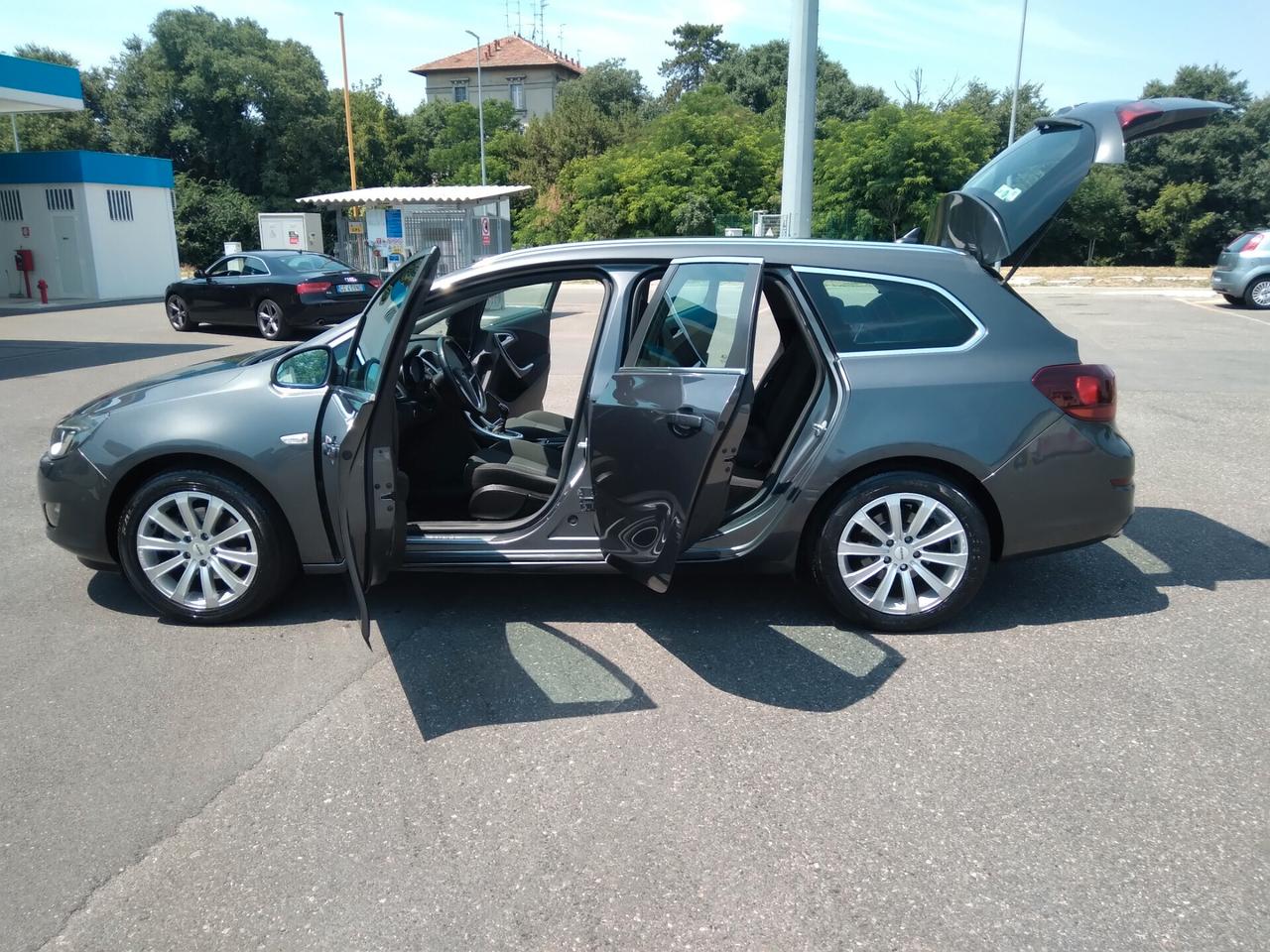 Opel Astra 2.0 CDTI 160CV Sports Tourer Cosmo S