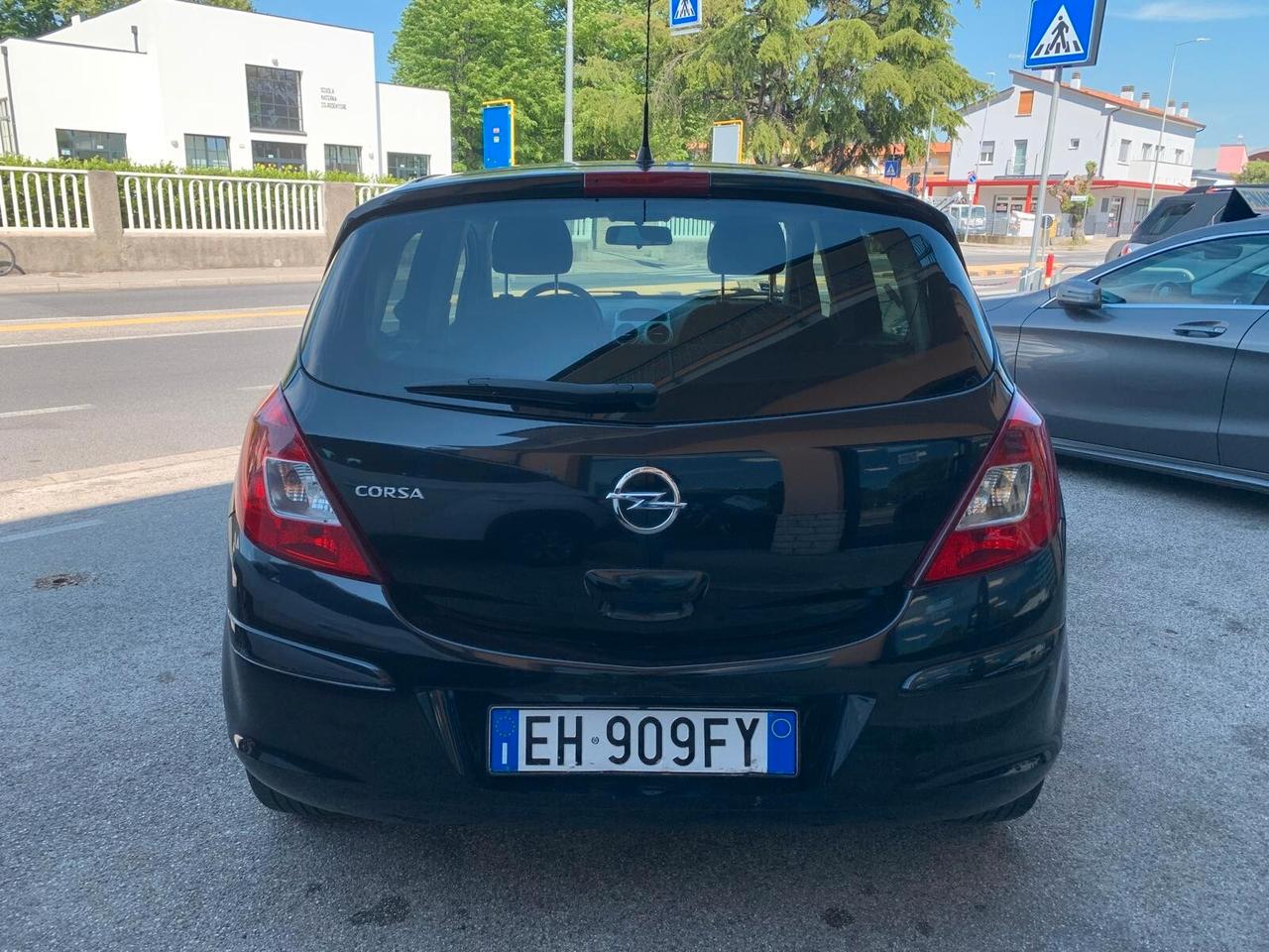 Opel Corsa 1.2 benz Catena Neopat. Unicoprop.