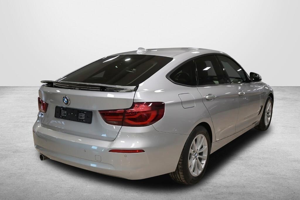 BMW 318D GRAN TURISMO 136CV STEPTRONIC BUSINESS ADVANTAGE ( FARI LED - PELLE - CRUISE - NAVI - PDC )