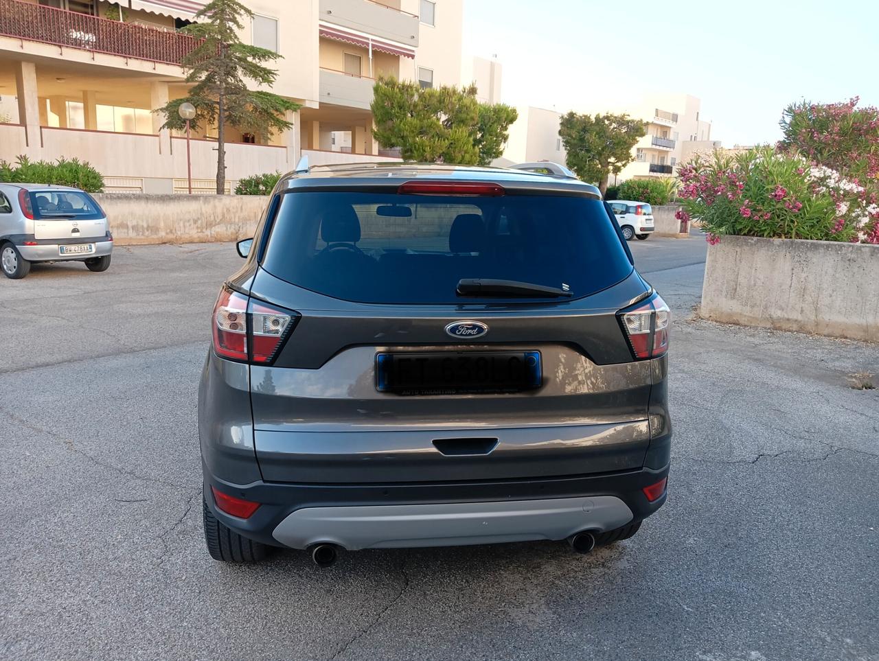 Ford Kuga 1.5 TDCI 120 CV S&S 2WD Business