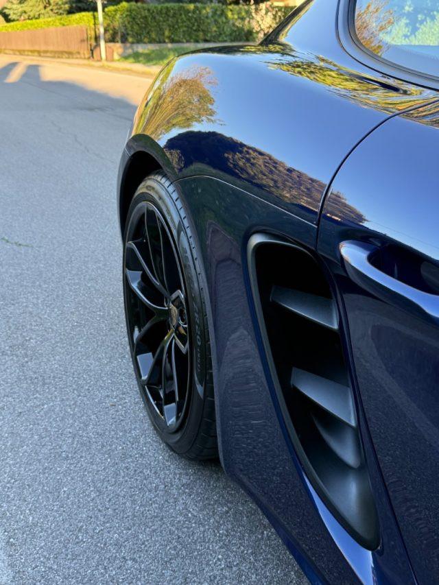 PORSCHE Cayman 2.0 Style Edition