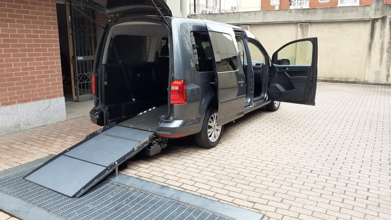Caddy trasporto disabili pedana DSG AUTO TDI