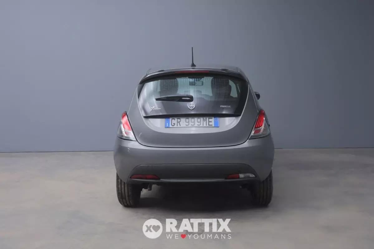 Lancia Ypsilon 1.0 Firefly Hybrid 70CV Silver Plus