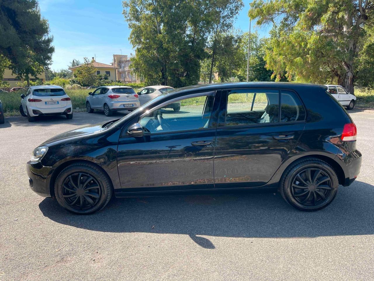 Volkswagen Golf 1.6 TDI Comfortline NEOPATENTATI DITRIBUZIONE OK GOMME NUOVE GARANZIA 24 MESI