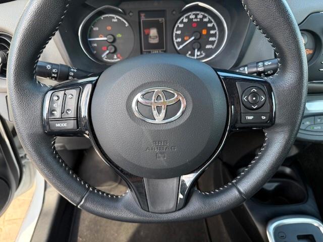 Toyota Yaris 1.5 Hybrid 5P Auto Business