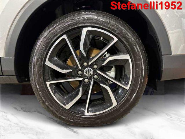 MG ZS MG 1.5L 5MT LUXURY Classic Benzina - Cosmic Silve