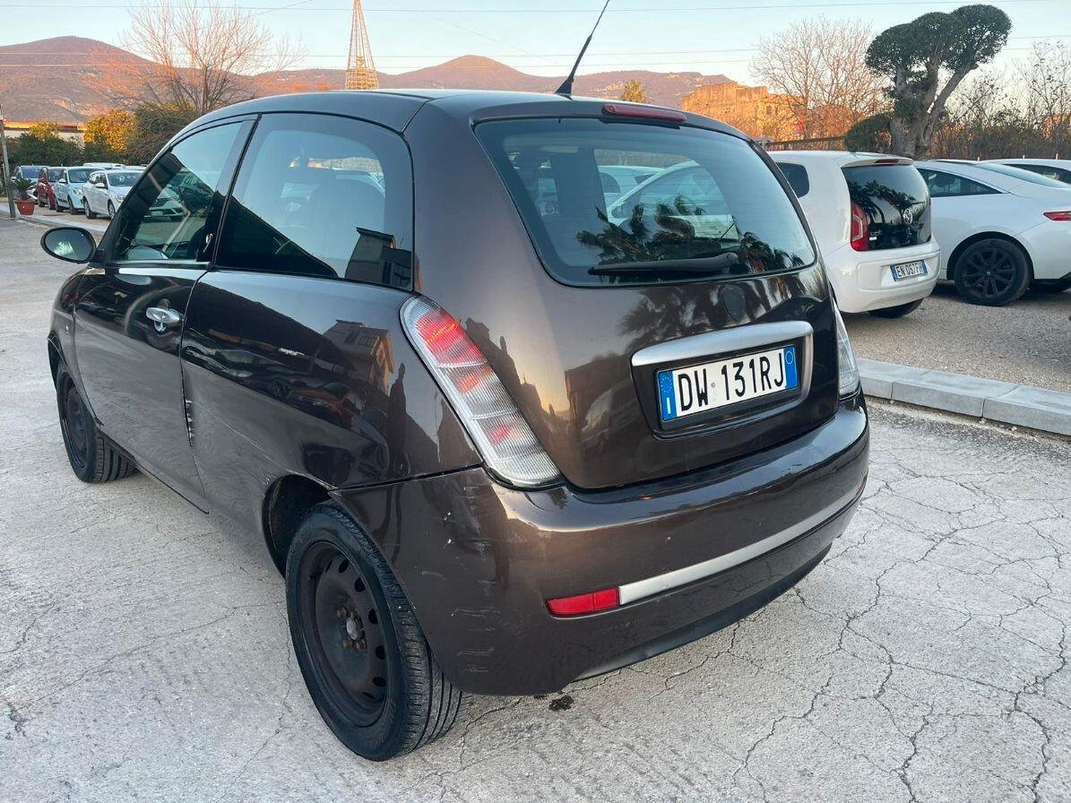 Lancia Ypsilon 1.2 Oro