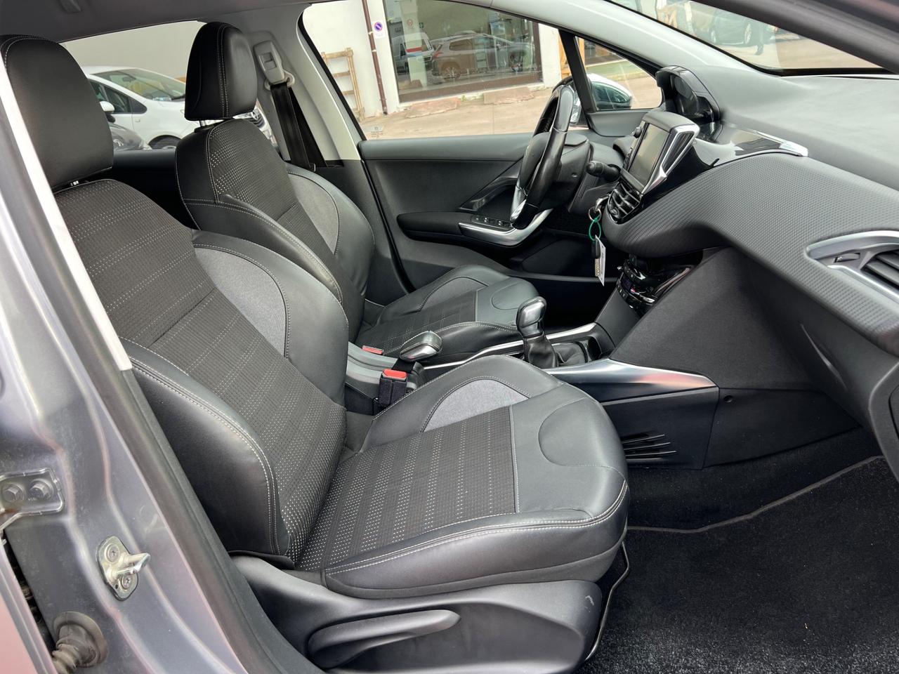 Peugeot 2008 1.6 e-HDi 92 CV Stop&Start Allure
