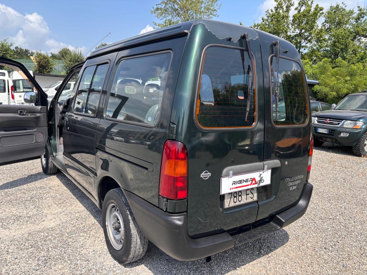 Nissan Vanette 2.3 diesel aspirato 8 posti