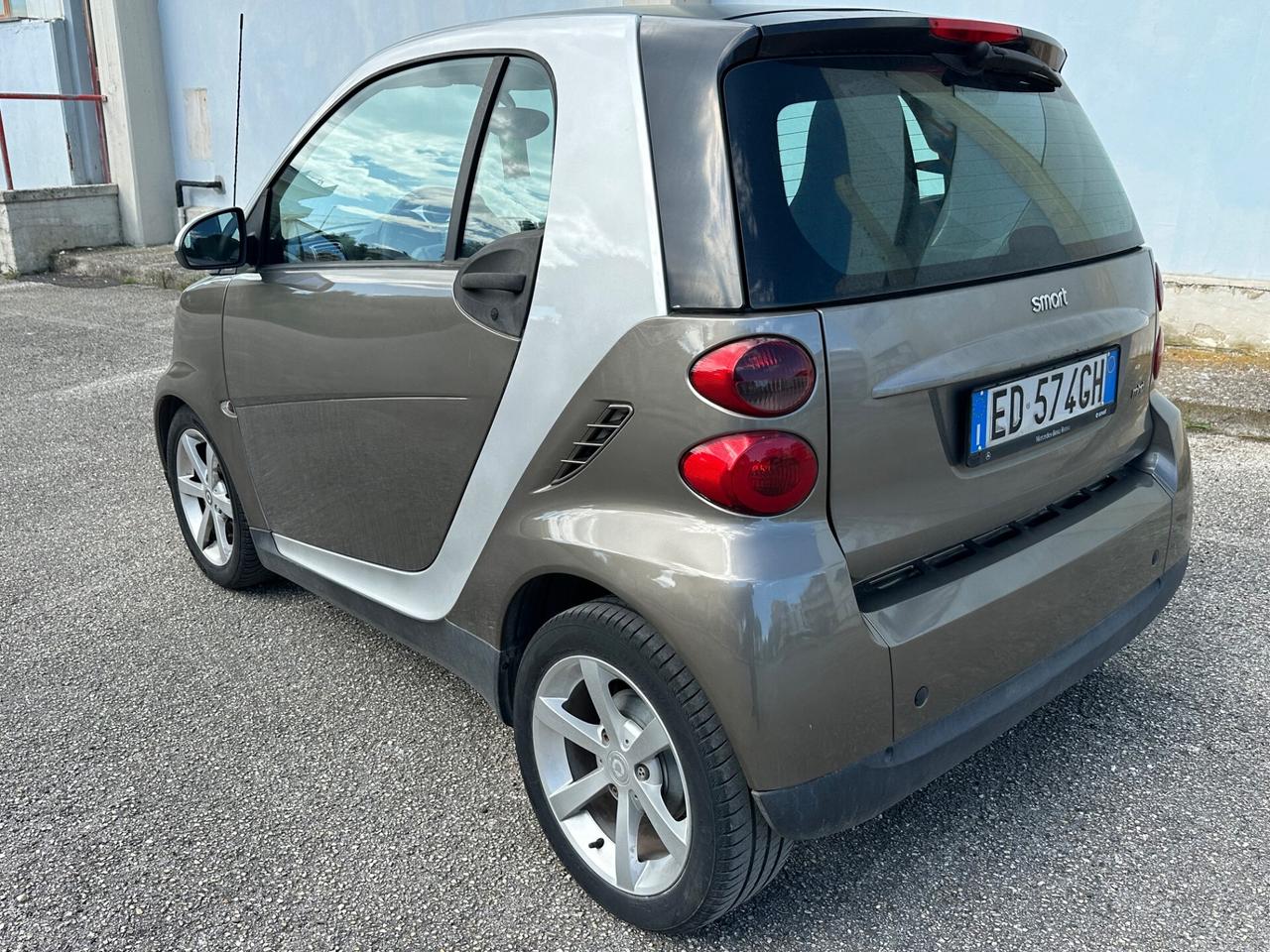 Smart ForTwo 1000 52 kW MHD 2010