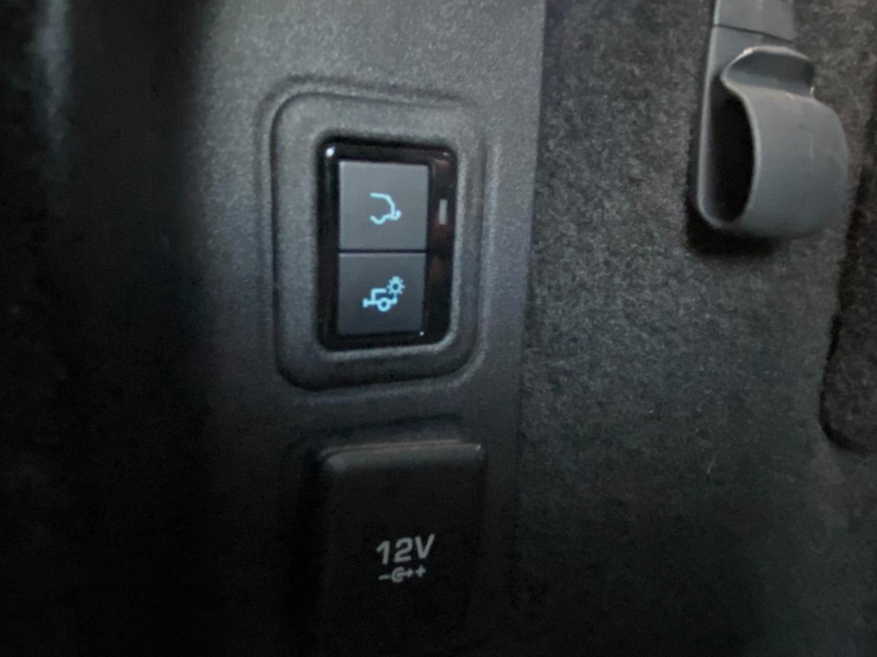 Jaguar E-Pace 2.0D 180 CV AWD R-Dynamic