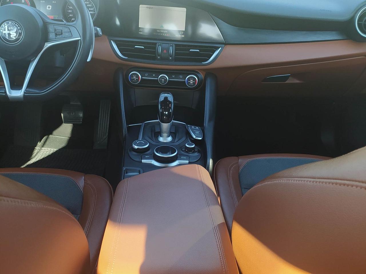 Alfa Romeo Giulia Business Launch Edition 2 #11365
