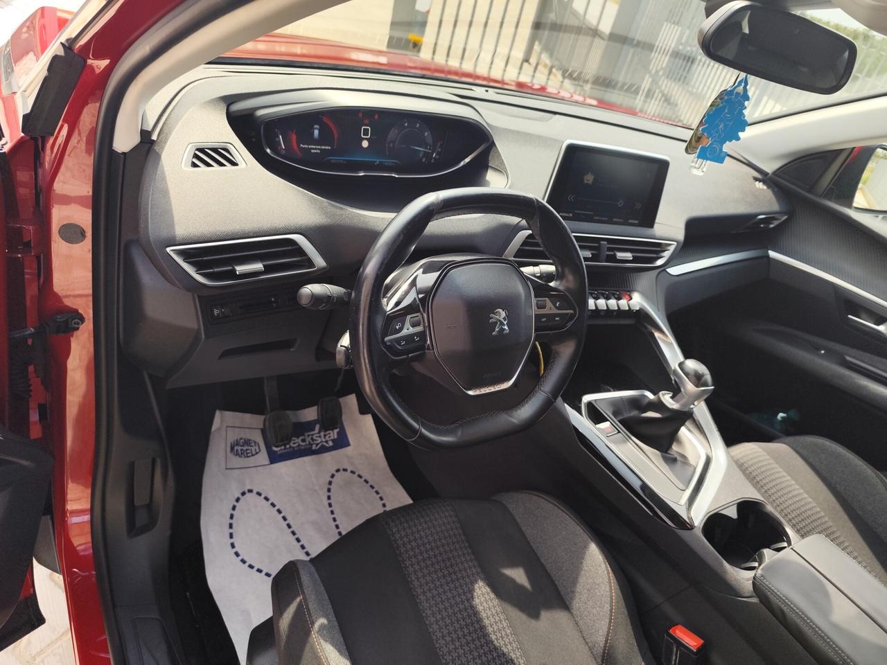 Peugeot 3008 BlueHDi 120 S&S Business