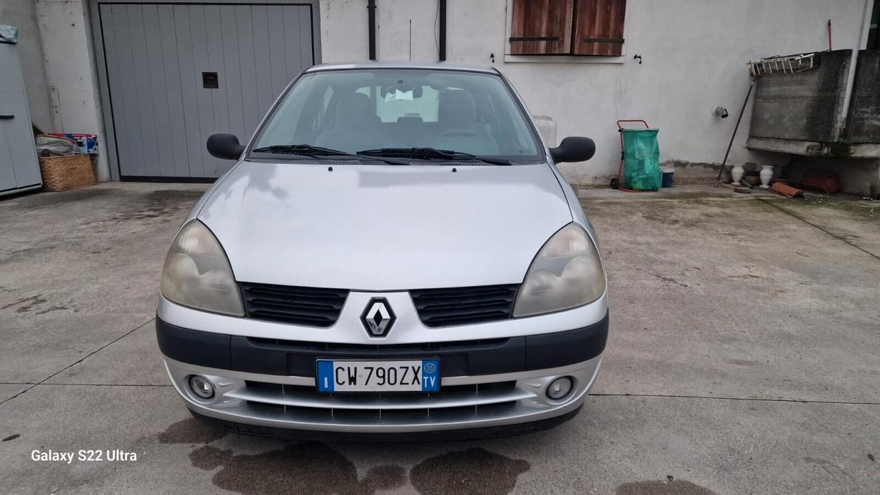 Renault Clio 1.2 cat 3 porte Confort Authentique neop